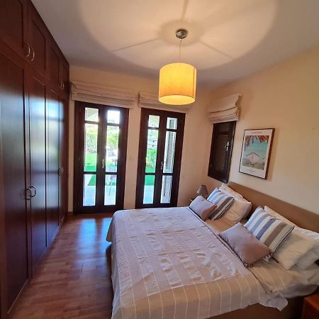 Helios Heights Spirits, Aphrodite Hills Golf Resort Kouklia Exterior foto