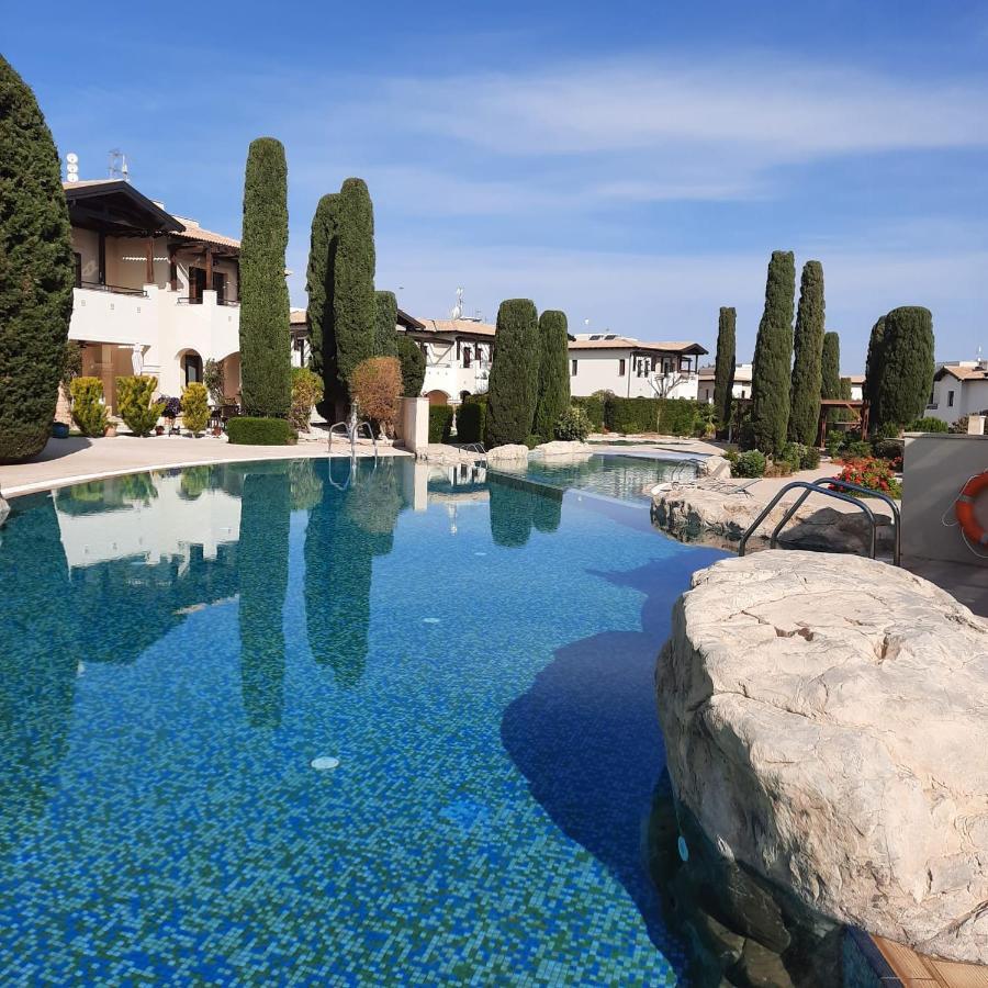 Helios Heights Spirits, Aphrodite Hills Golf Resort Kouklia Exterior foto