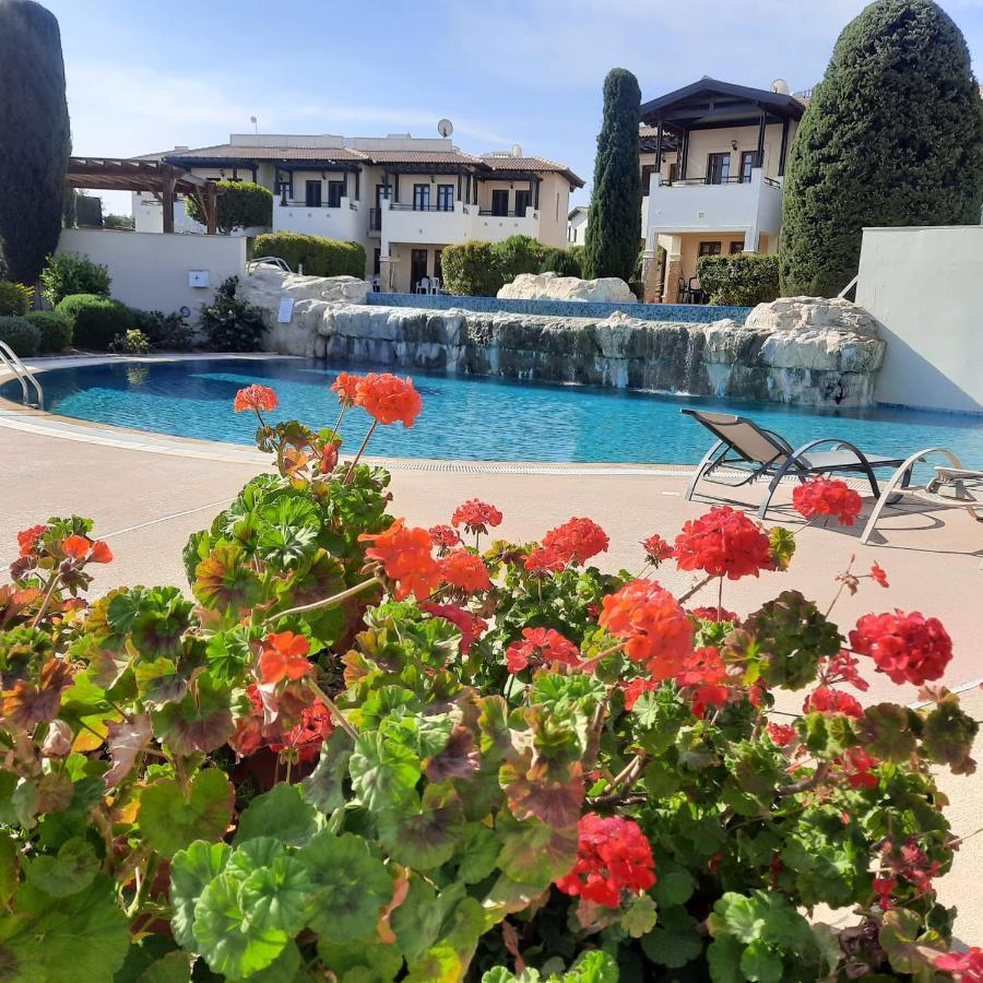Helios Heights Spirits, Aphrodite Hills Golf Resort Kouklia Exterior foto